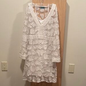 Letarte White Textured V-Neck Long Sleeve Dress